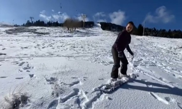 Hülya Avşar, Uludağ'da kayak yaptı -1