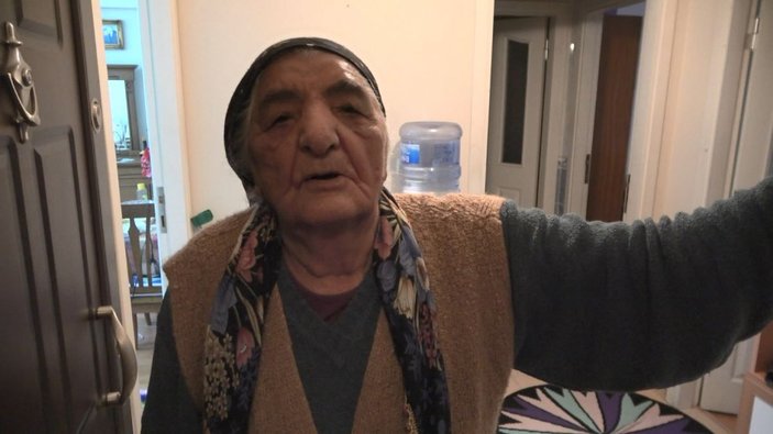 Esenyurt'ta belediye yardımı bahanesiyle 95 yaşındaki kadına gasp dehşeti  -1