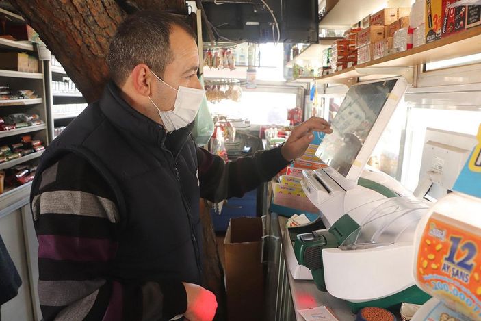 25 milyon TL'lik çeyrek bileti satan bayi altınla ödüllendirildi -3