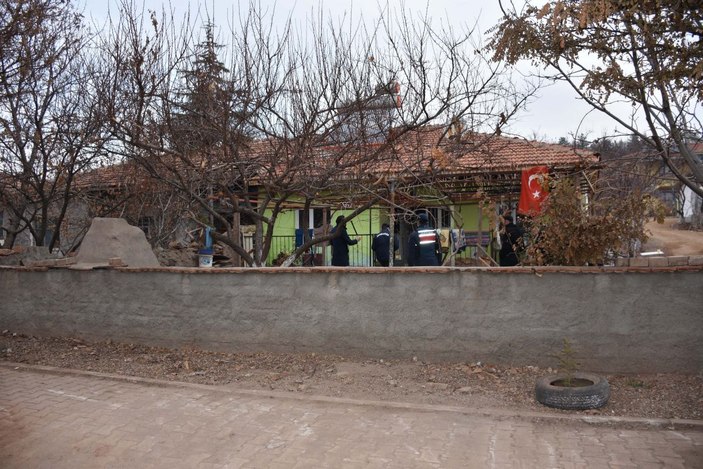 Kırıkkale'de tek katlı evde bir haftada 10 yangın çıktı -4