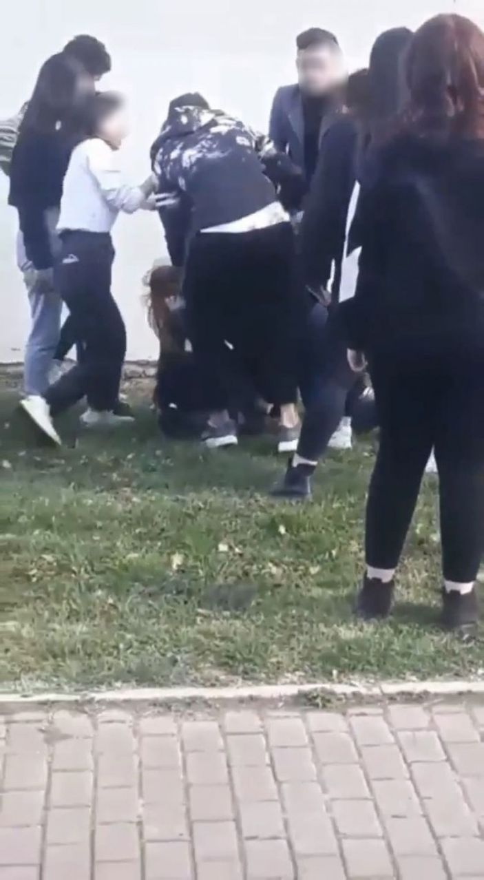 Bursa’da kızların sevgili kavgası