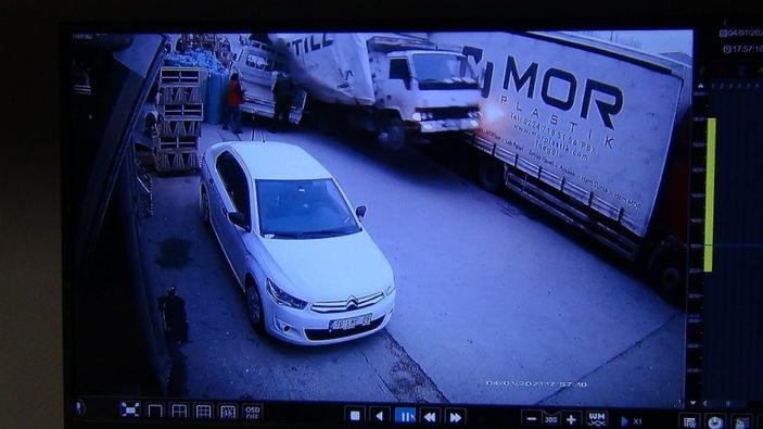 Bursa nakliye kamyonu kaza