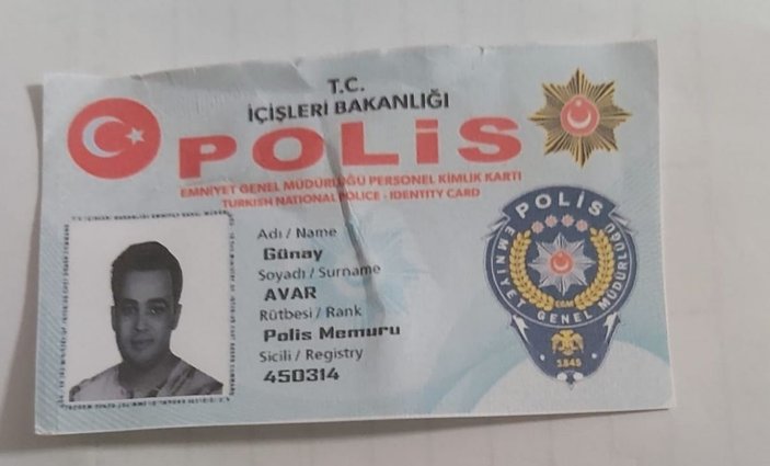İzmir'de kazada ölen motosiklet sürücüsünden sahte polis kimliği çıktı