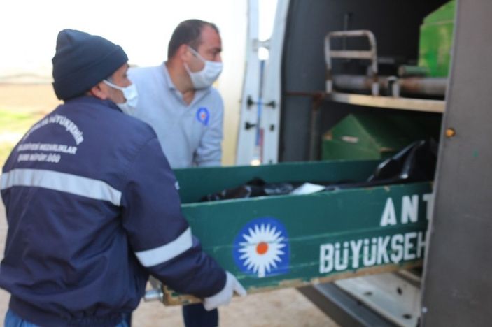 Şilili turist Antalya’da kaldığı evde ölü bulundu -4