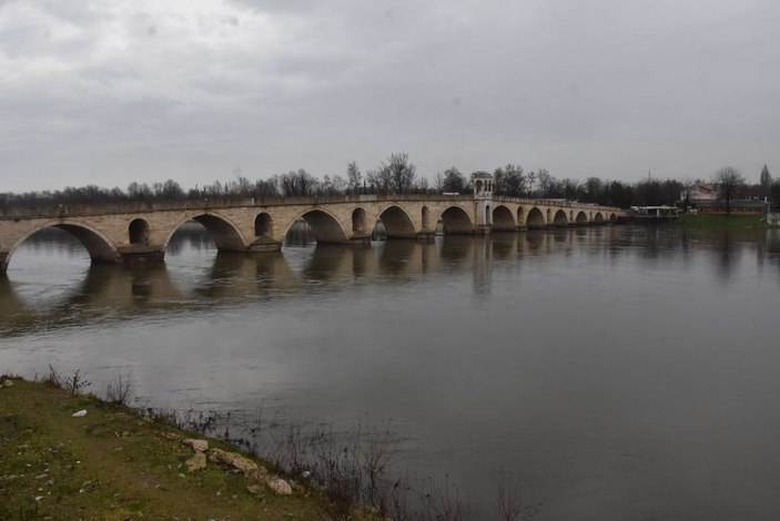 Edirne'de nehirlerin debileri artıyor, sarı alarm verildi -4
