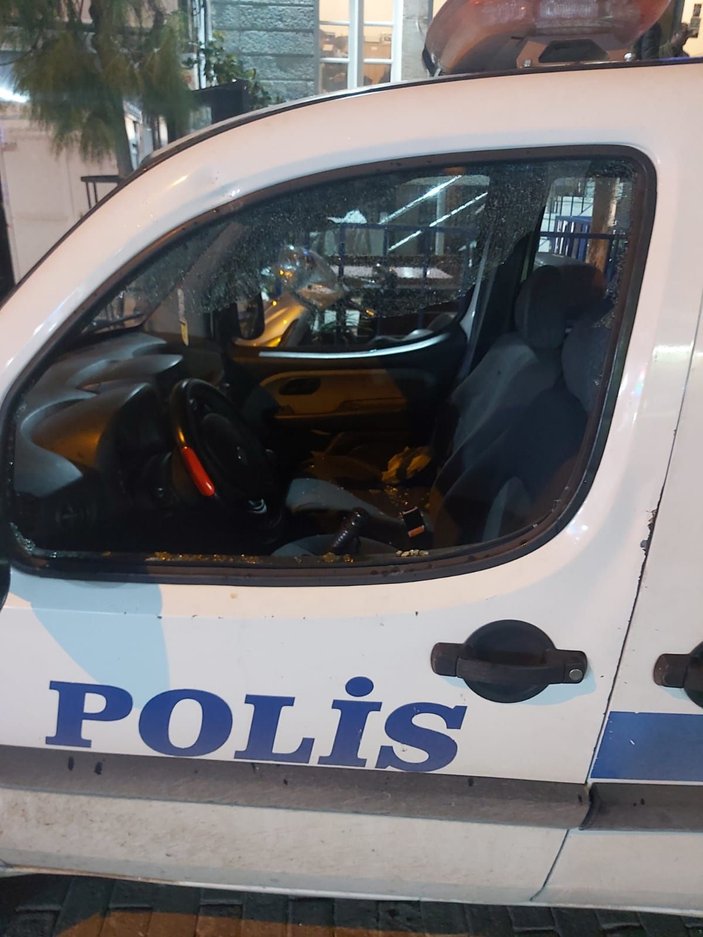 İzmir polis aracı saldırı