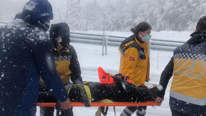 Zonguldak’ta yolcu otobüsü devrildi; yaralılar var (1) -5