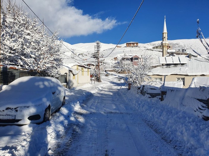 Karlıova'da kar yağışına rağmen 'kuraklık' korkusu -9