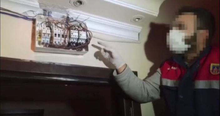 Avcılar'da uyuşturucu serasına dönüştürülen terasa baskın kamerada -10