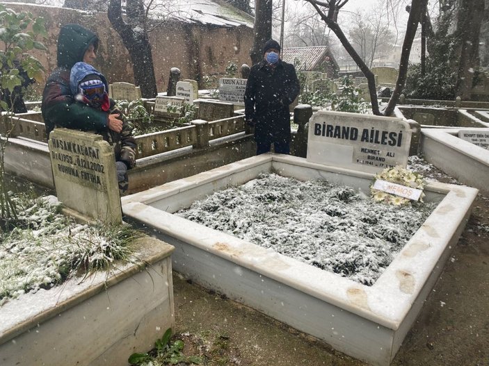Mehmet Ali Birand mezarı başında anıldı -5