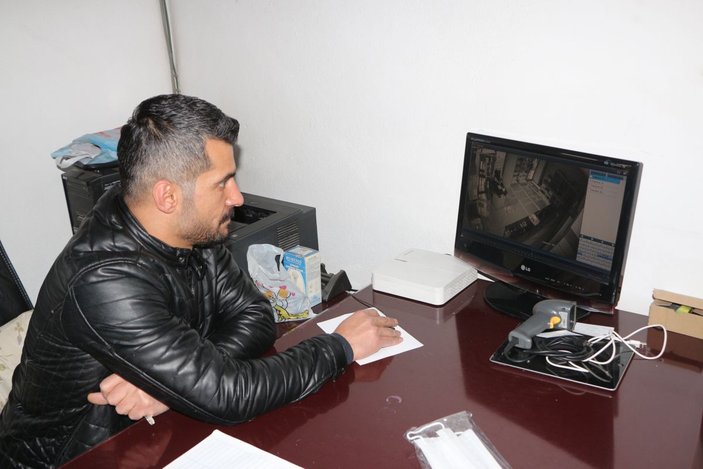 Şırnak'ta hırsızlık anı kamerada; üniversitelinin tezi olan bilgisayarı da çaldılar -7