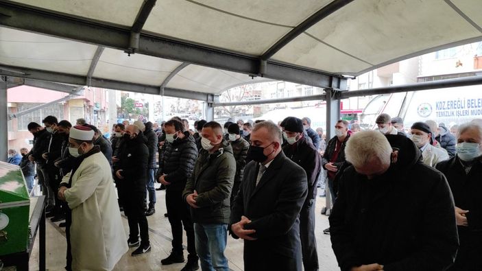 Zonguldak'taki yangında ölen kadın toprağa verildi -5