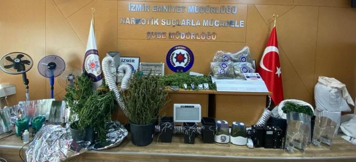 Hint keneviri yetiştirmek için kıyafet dolabına ve odalara özel düzenek kurmuşlar -5