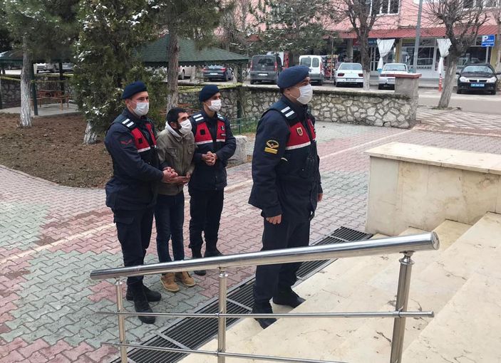 Marketten hırsızlık yapan şüpheliye kısıtlamayı ihlalden ceza -1