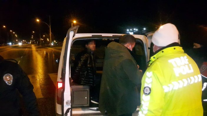Edirne'de havaya ateş açıp polisten kaçan 2 kişi yakalandı