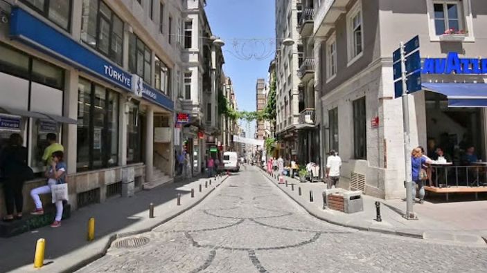 Beyoğlu’nda turistlerin en çok ziyaret ettiği cadde yayalaştırılıyor -2