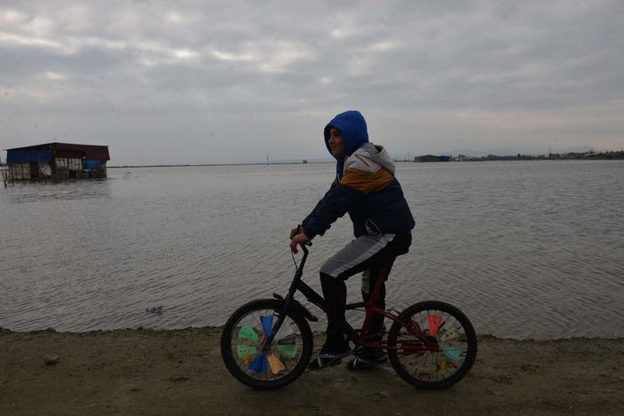 Hatay'da sağanağın ardından bazı tarla ve evler hala sular altında -5