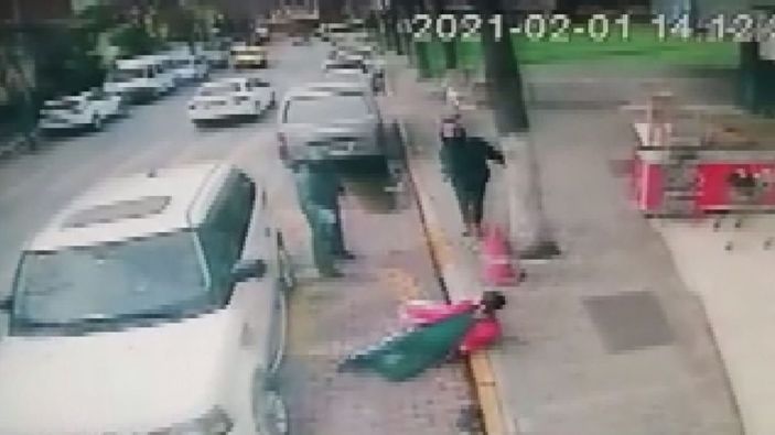 d Avcılar'da iş adamına silahlı saldırı kamerada