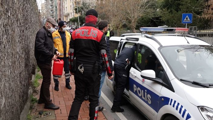 Şişli'de otomobili bağlanan korsan taksici kendini yakmak istedi -10