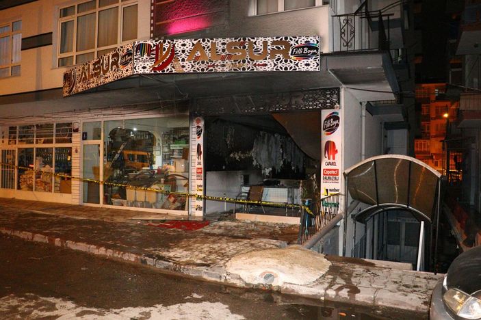 Kundakladıkları işyeri sahibi telefonla arayıp, yangını izlettirdiler -4