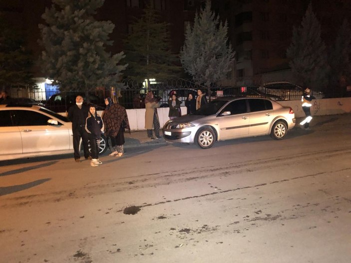 Evinde çıkan yangında dumandan etkilenip, hastanelik oldu -9