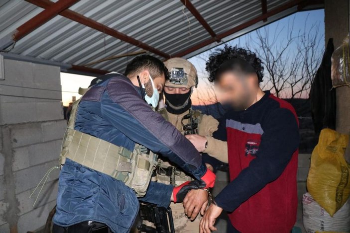Diyarbakır'da 'Narko-Terör Tırpan-2' operasyonu: 16 gözaltı -1