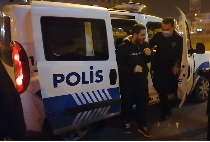 Silivri'de kaybolan otizmli kişi D-100 Karayolu'nda yürürken bulundu -6