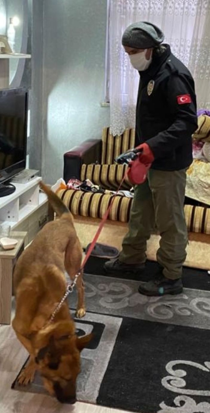 Çanakkale'de uyuşturucu tacirlerine şafak operasyonu: 15 gözaltı -4