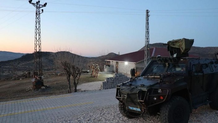 Diyarbakır'da 'Narko-Terör Tırpan-2' operasyonu: 16 gözaltı -6