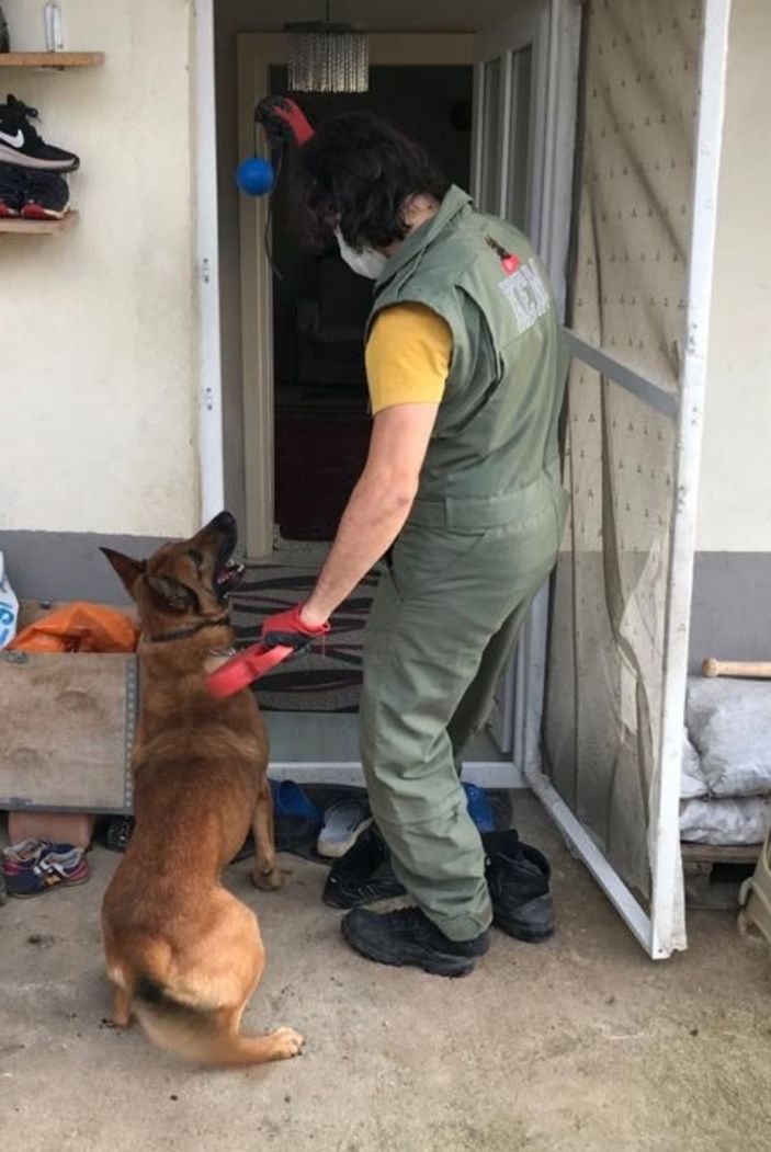 Çanakkale'de uyuşturucu tacirlerine şafak operasyonu: 15 gözaltı -3