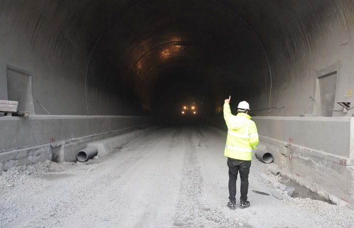 Avrupa'nın en uzunu olacak Zigana Tüneli'nin yüzde 81'i tamamlandı -7
