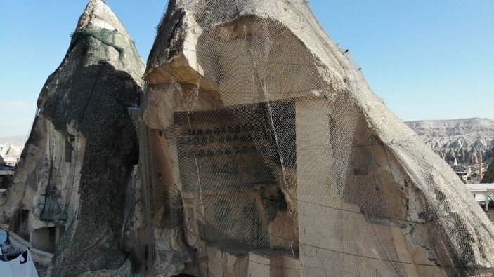 Kapadokya’da peribacaları bakımsızlıktan yıkılıyor