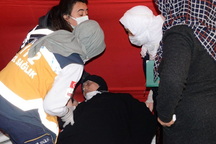 Diyarbakır'da evlat nöbetindeki aileler: Devletimizin her zaman arkasındayız -2