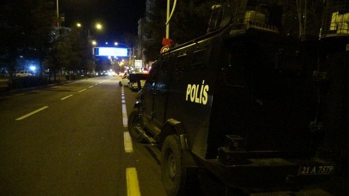 i Diyarbakır’da genç kadın sokak ortasında sırtından vuruldu