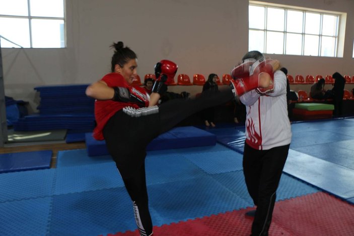 Adıyamanlı kadınlar, şiddete karşı 'kick boks' öğreniyor -7
