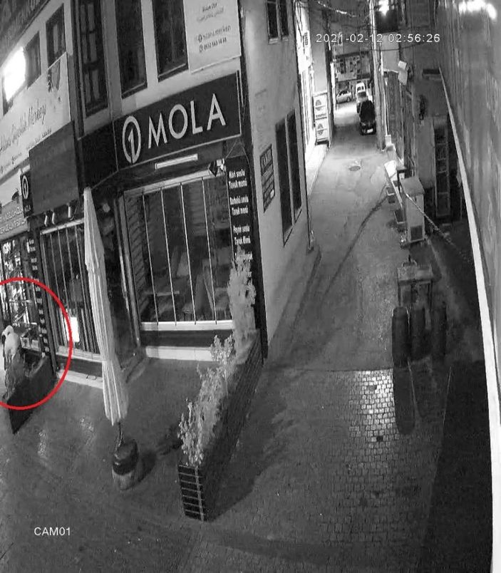 (Özel) Dilsiz taklidi yapan hırsızı etkisiz hale getirdiler -6