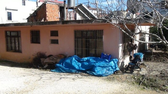 Antalya’da  evdeki yangında mahsur kalan çocukları anneleri kurtardı -4
