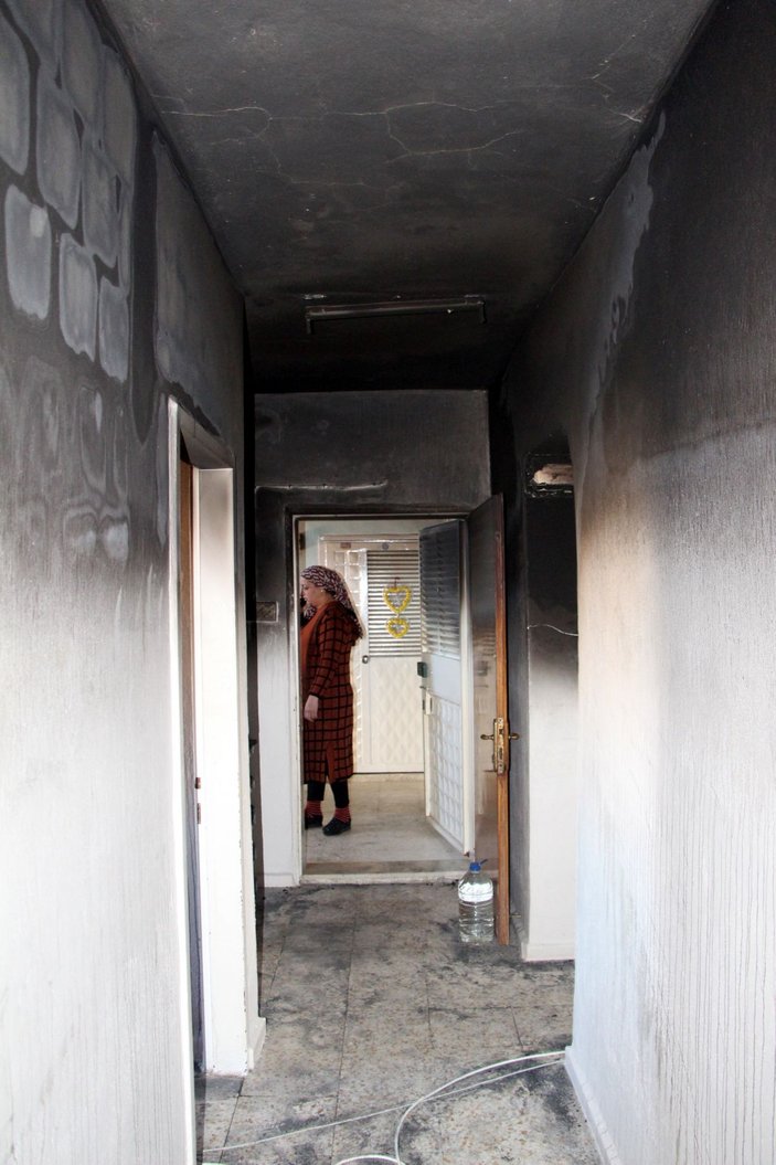 Evi ve eşyası yangında kül olan aile yardım bekliyor -6