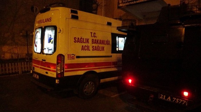 Diyarbakır’da ambulansa saldırı -4