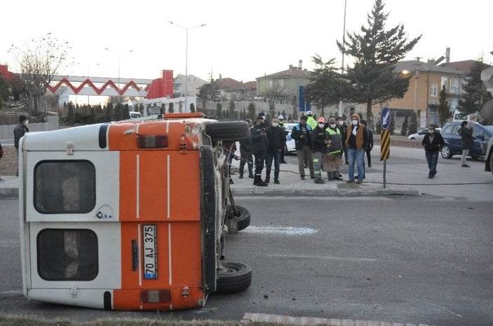 Karaman'da trafik kazası: Sürücülerden biri alkollü, diğeri ehliyetsiz çıktı