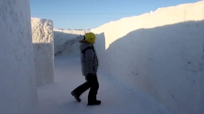 Kanada'daki dünyanın en büyük kar labirentine ziyaretçi akını -5