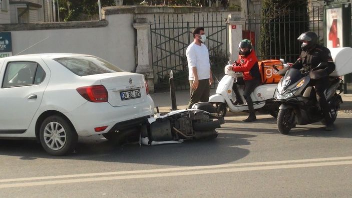 (Özel) Sarıyer’de feci kaza: Motosikletli otomobilin altına girdi -6