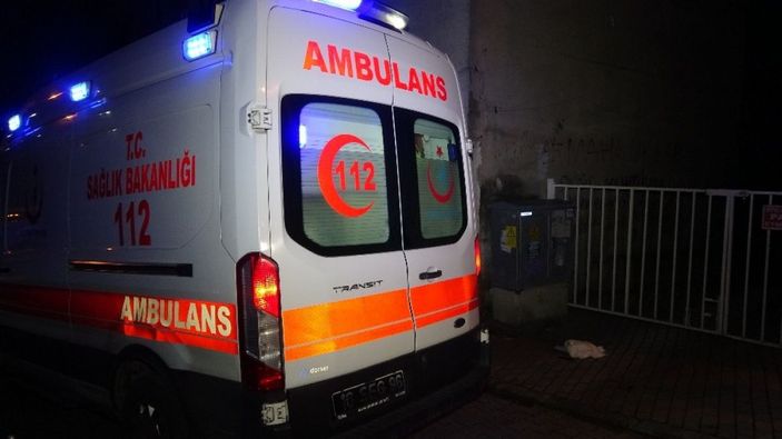 Genç kadın, gürültü yapan komşusunu bıçakladı -7