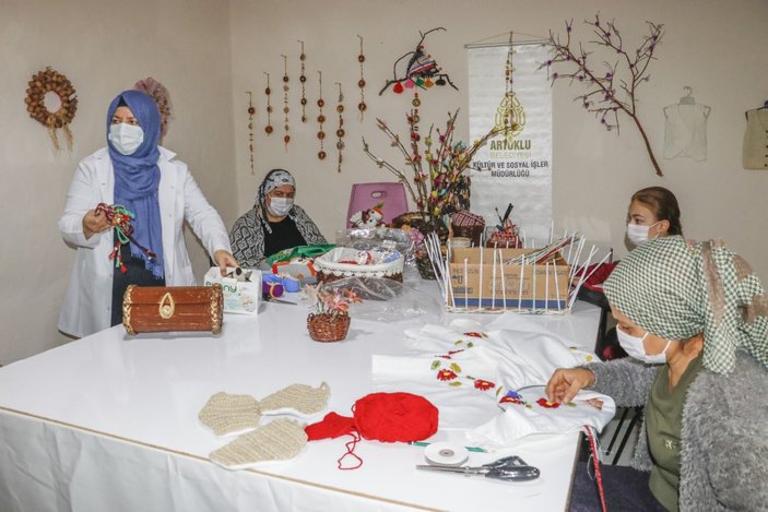 Mardin'de açılan kurslarda 1100 kadın meslek sahibi oldu -4