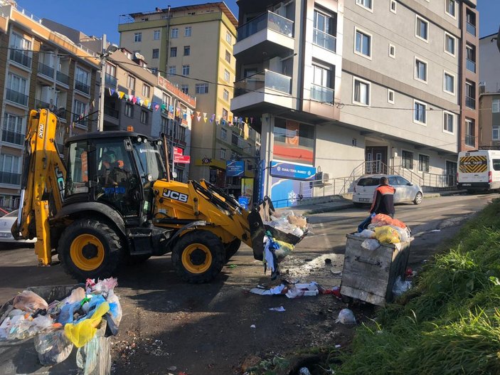 Maltepe'de çöpler toplanıyor