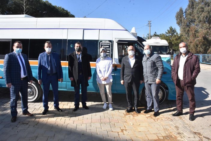 İzmir'in 'Şoför Nebahat Ablası' Elif, hatlı minibüste yolcu taşıyor -5