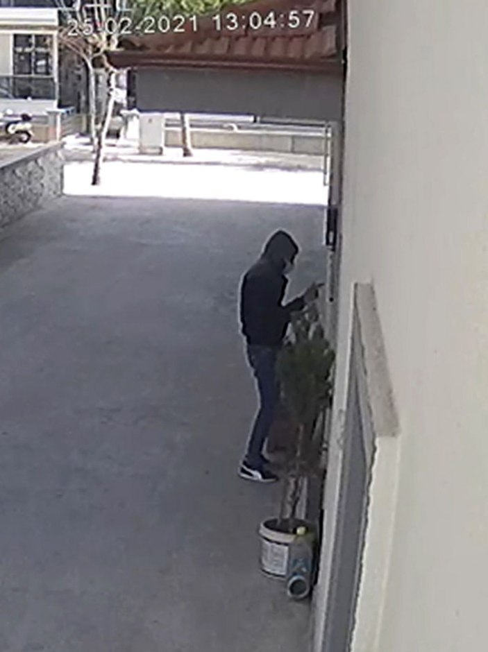 'Kimlik bilgilerin kopyalandı' deyip, 38 bin TL dolandıran şüpheli yakalandı -2