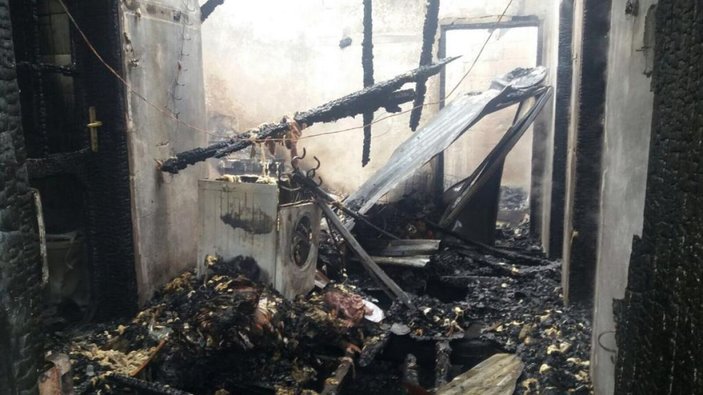 Giresun'da 4 yıl arayla dede ve baba yadigarı evleri yandı -7