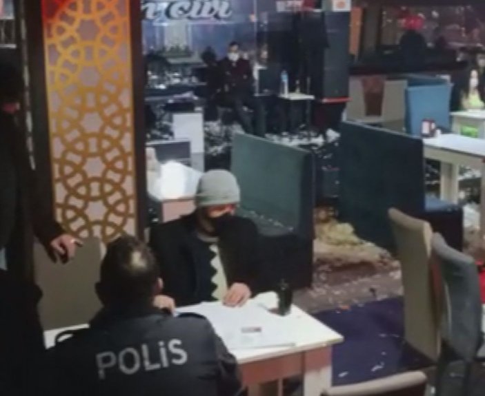 Çok yüksek riskli Konya'da yine eğlence mekanı baskını; 162 bin lira ceza -2