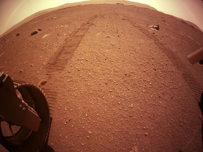 NASA, Mars’tan yeni fotoğraf paylaştı -1